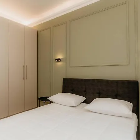 Satus Finem Egnatia's Luxury